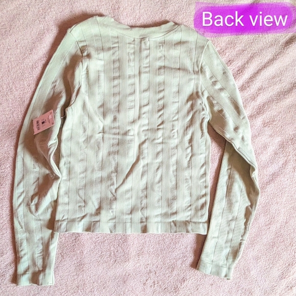 Ardene size Medium NWT sage green long sleeve crop style t shirt pullover - Picture 7 of 9